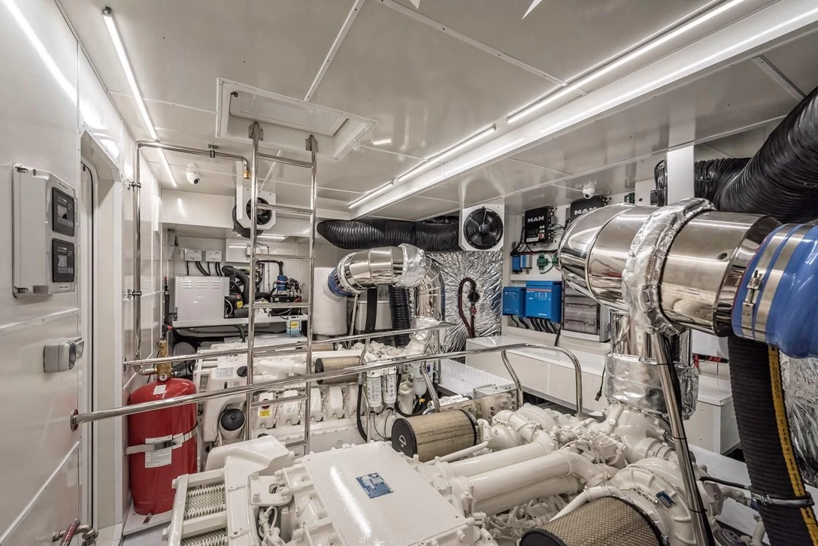 a room with machinery aboard NUMARINE 26XP/24 Yacht for Sale