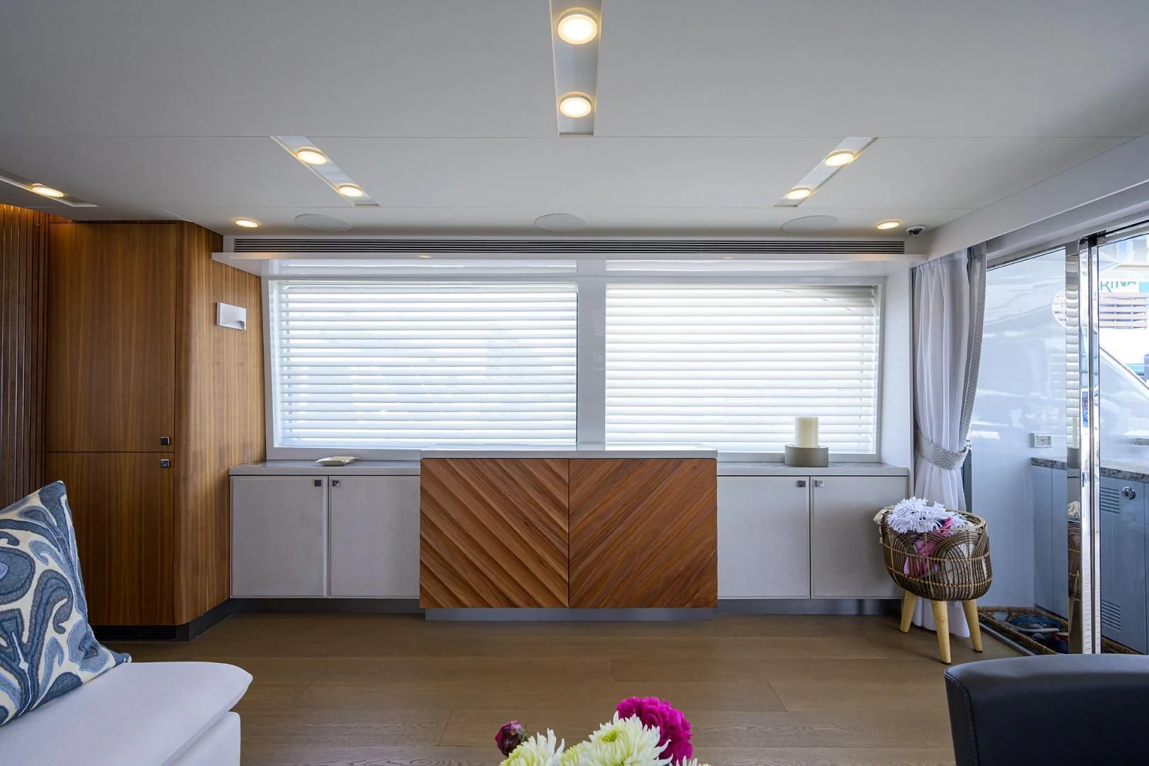 a room with a bed and a desk aboard MY 3 GALS Yacht for Sale