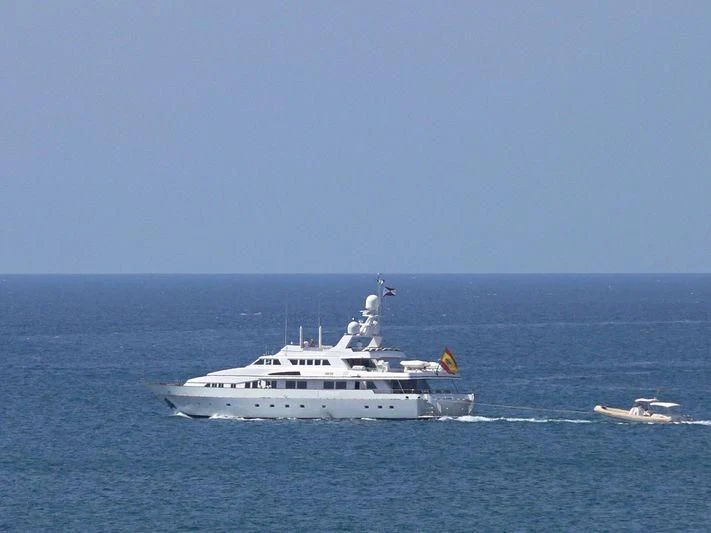 a boat in the water aboard TUMBERRY C Yacht for Sale