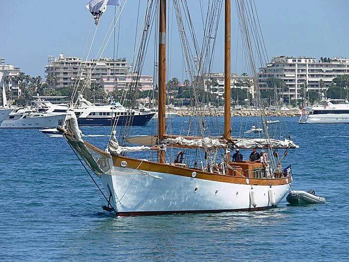 a sailboat in the water aboard LE DON DU VENT Yacht for Sale