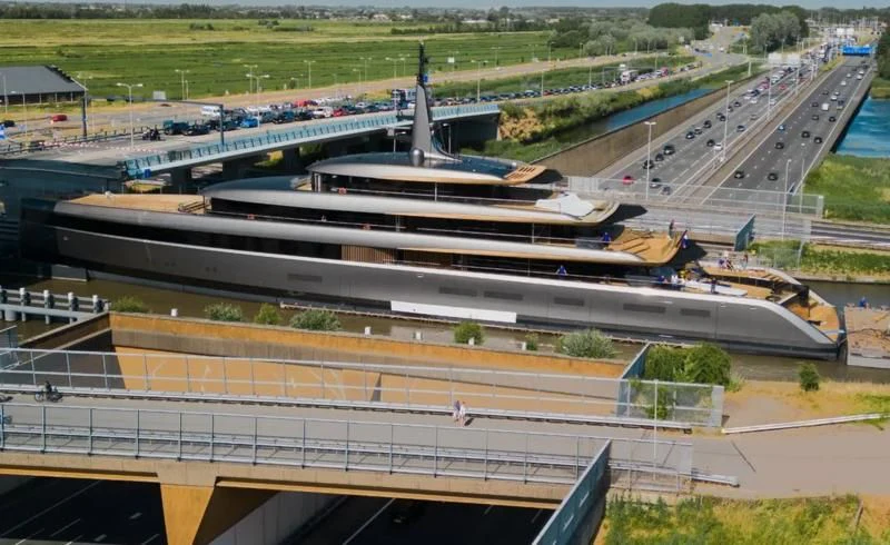 a large building with a parking lot aboard OBSIDIAN Yacht for Sale