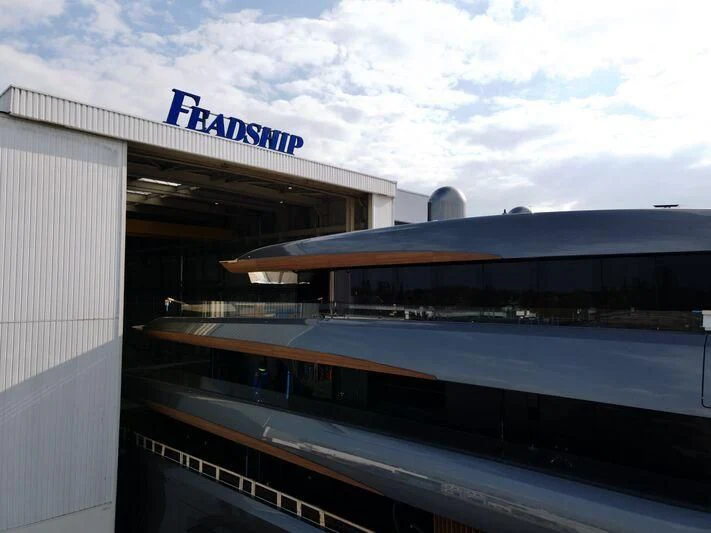 a building with a roof aboard OBSIDIAN Yacht for Sale
