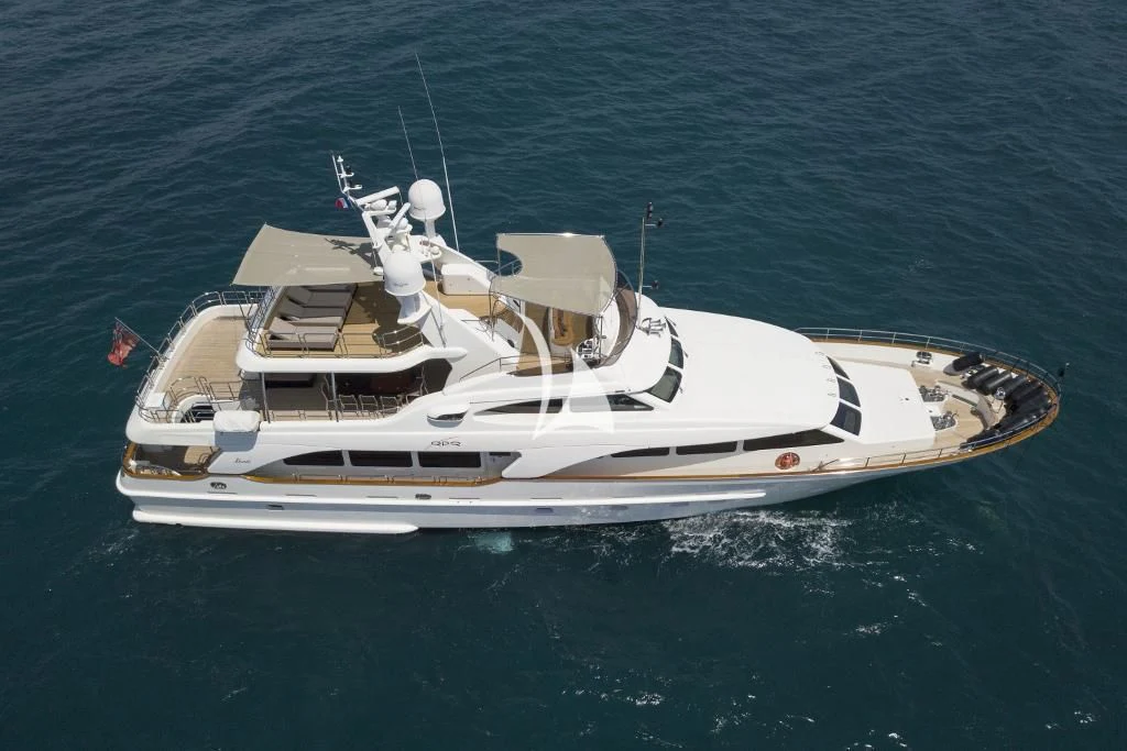 a boat in the water aboard QUID PRO QUO Yacht for Sale