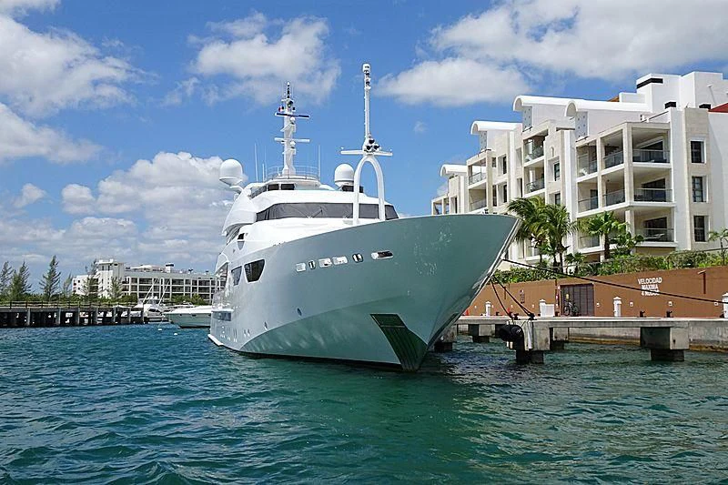 a boat in the water aboard CACIQUE Yacht for Sale