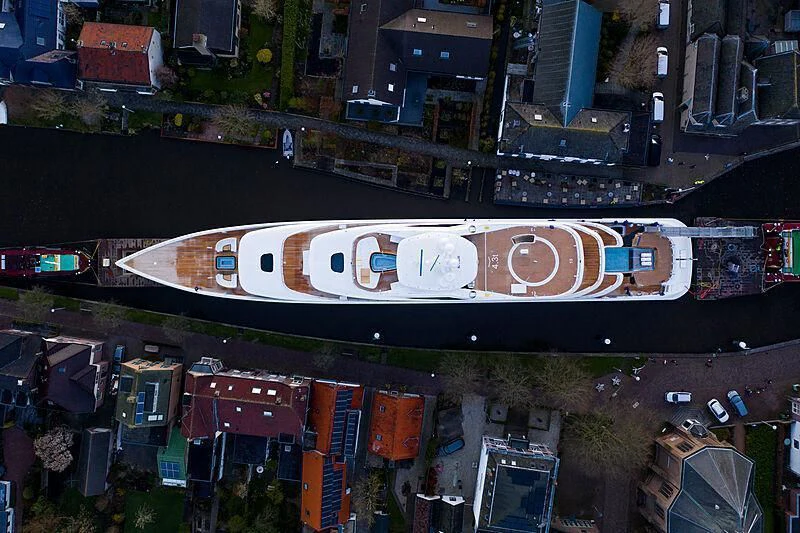 graphical user interface aboard DEFY Yacht for Sale