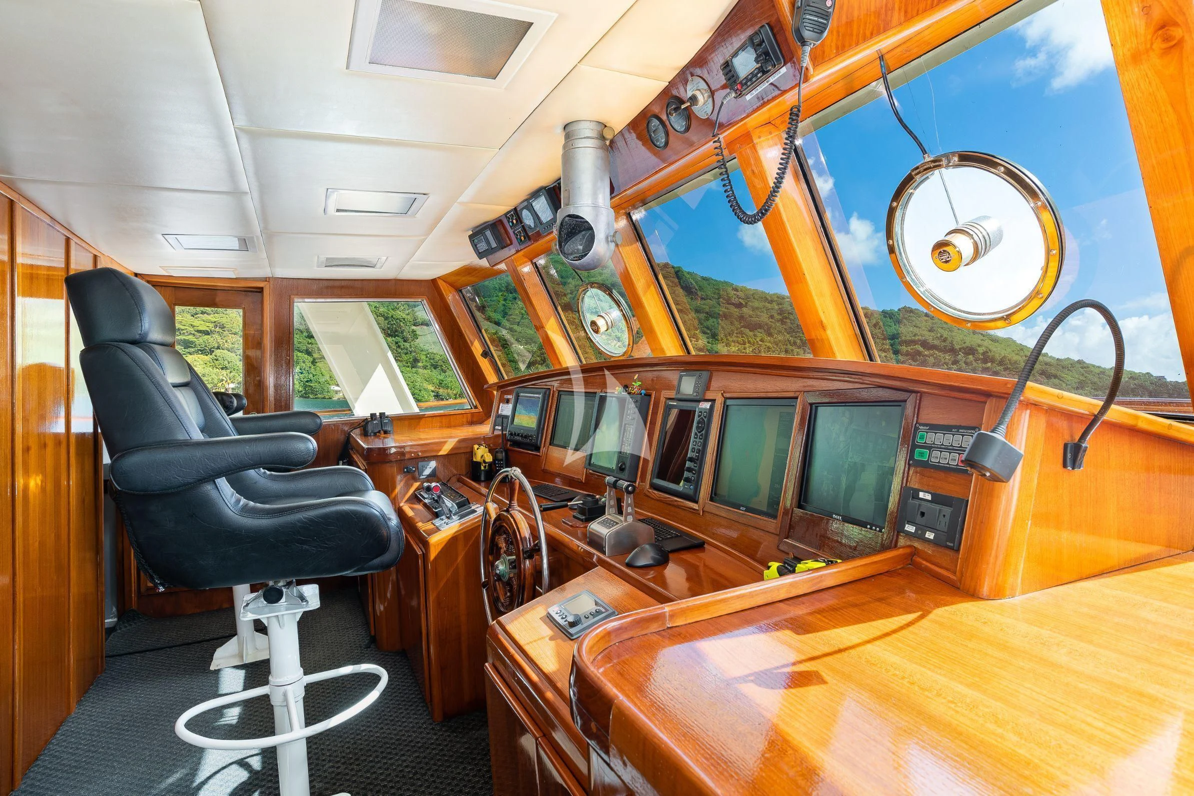 a room with a desk and computer aboard ASKARI Yacht for Sale