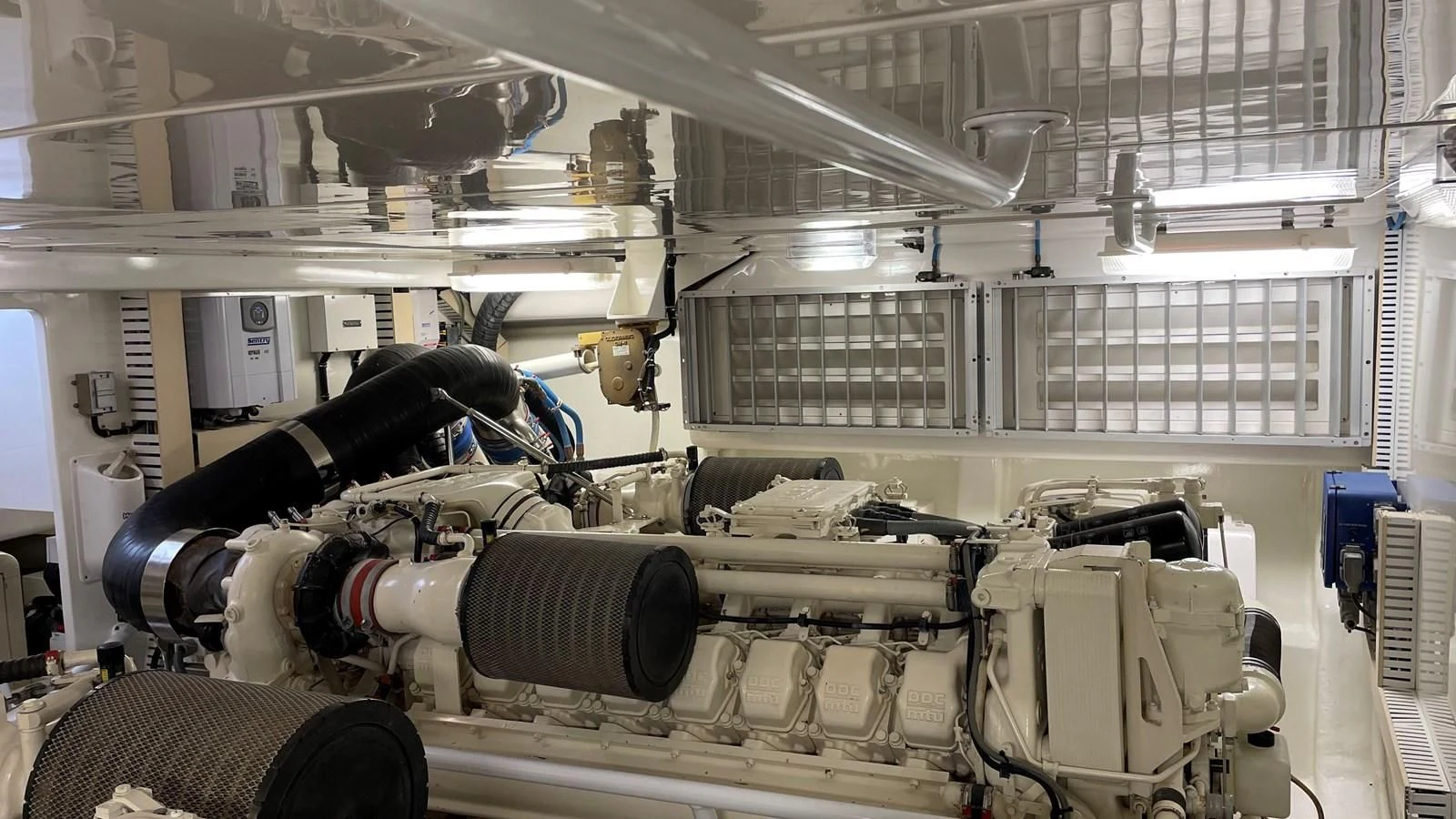 a machine in a factory aboard REEL BUSY Yacht for Sale