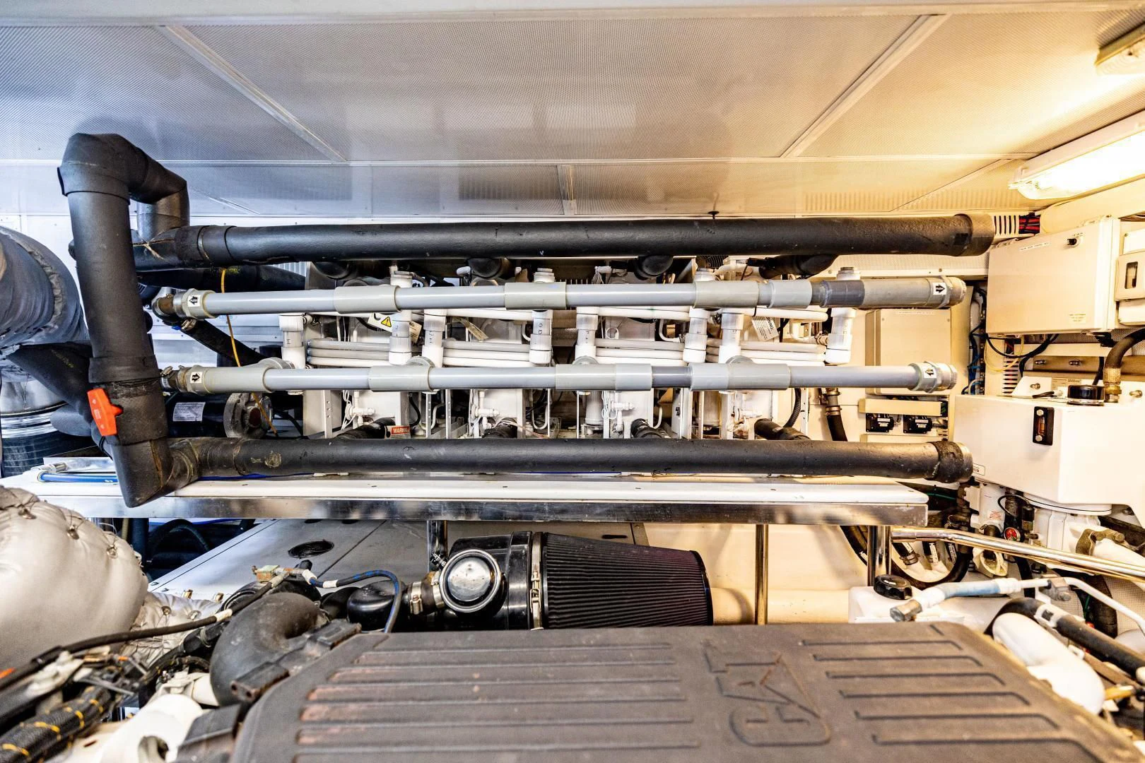 a machine with metal pipes aboard PINGUINITO Yacht for Sale