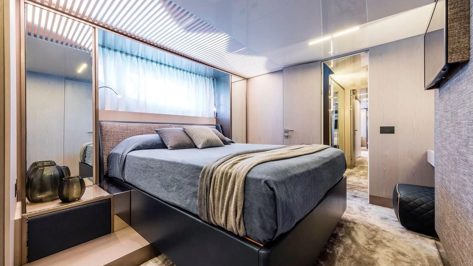 a bed in a room aboard TO INDIA Yacht for Sale