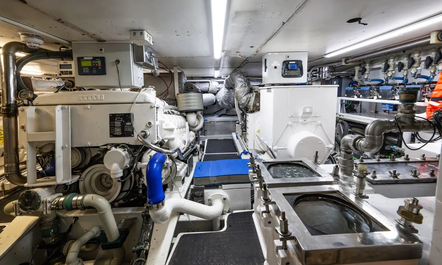 a room with machinery aboard LA CATTIVA 1 Yacht for Sale