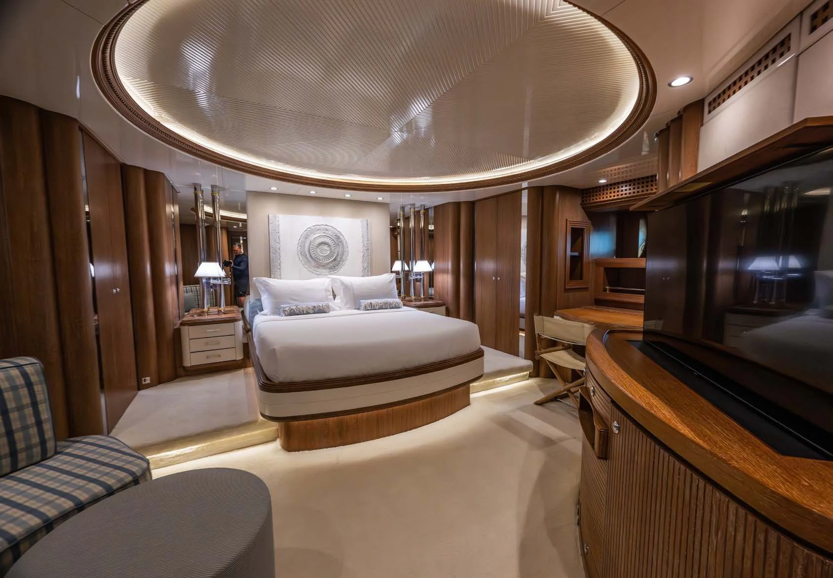 a large room with a large chandelier aboard LA CATTIVA 1 Yacht for Sale