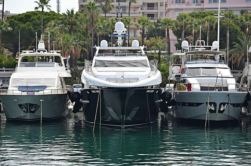 several boats are parked in the water aboard AILISH V Yacht for Sale