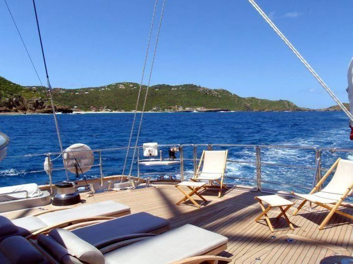 a boat on the water aboard BARACUDA VALLETTA Yacht for Sale