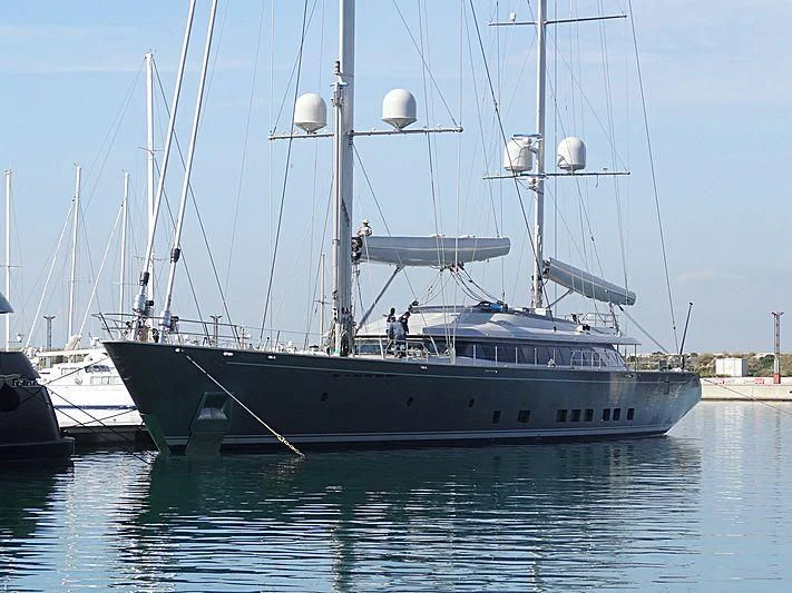 a boat in the water aboard BARACUDA VALLETTA Yacht for Sale