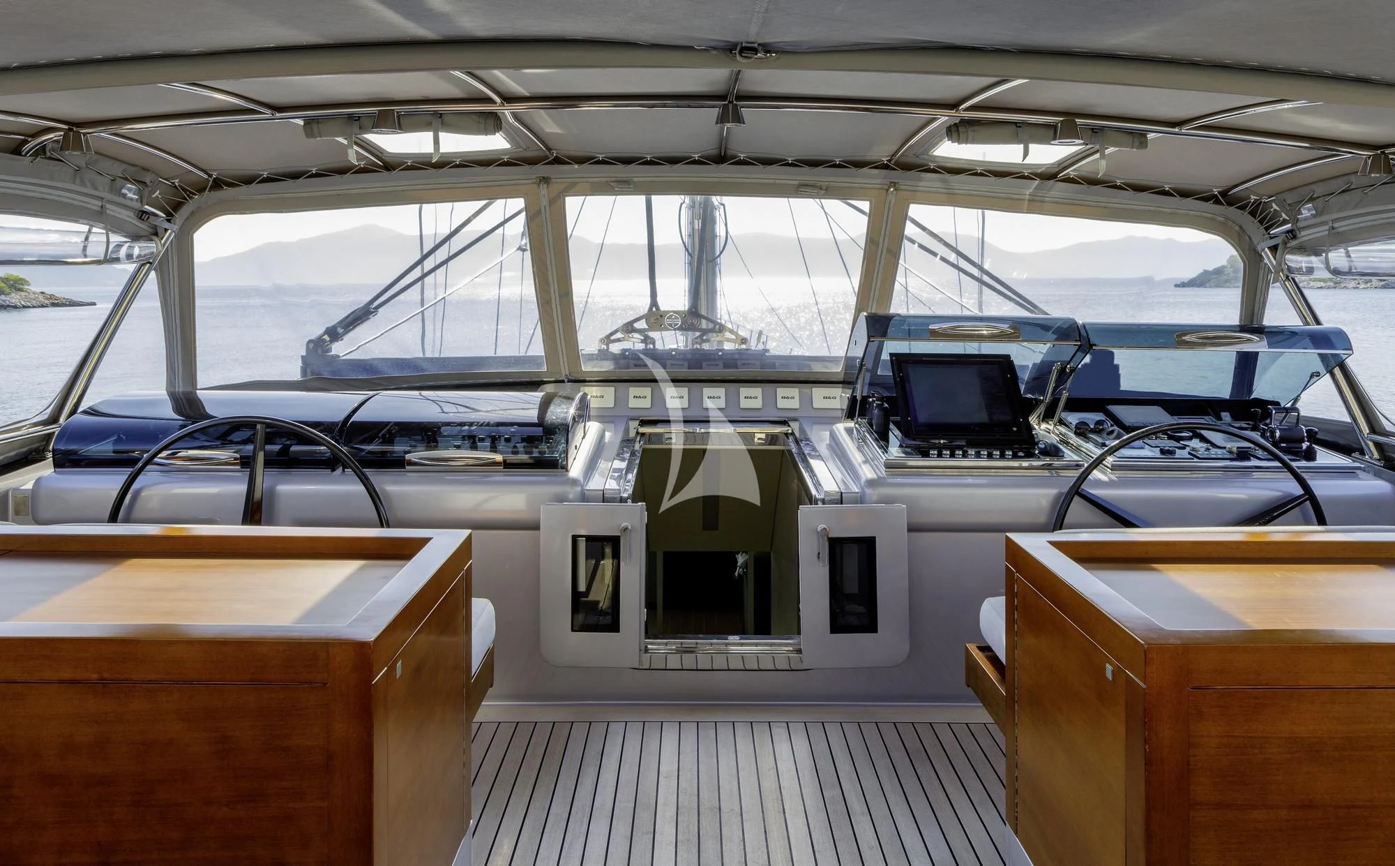 inside of a car aboard BARACUDA VALLETTA Yacht for Sale
