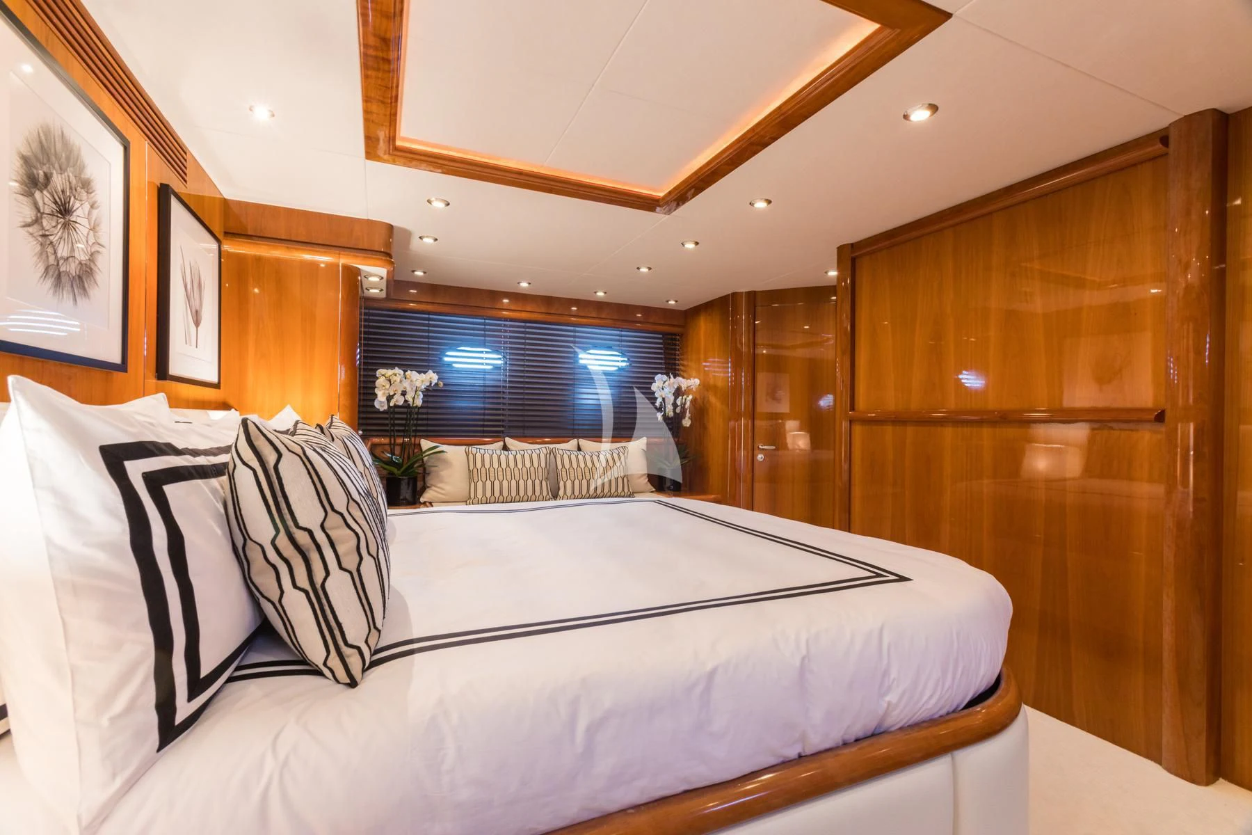 a bed with white sheets aboard WINNING STREAK 2 Yacht for Sale