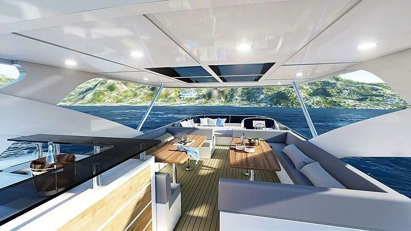 inside of a boat aboard LONGREEF 90/01 SX Yacht for Sale