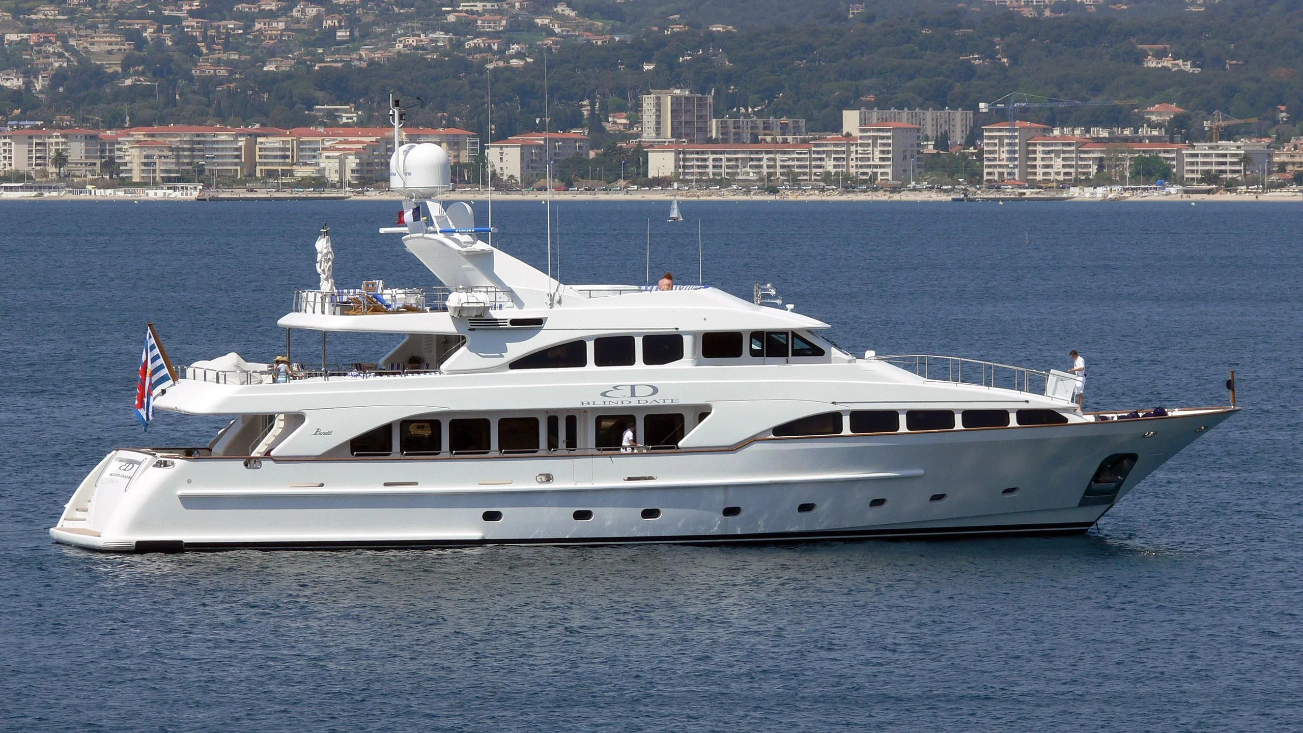 a large white yacht aboard BLIND DATE TOO Yacht for Sale