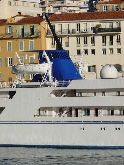 a boat on the water aboard BASRAH BREEZE Yacht for Sale