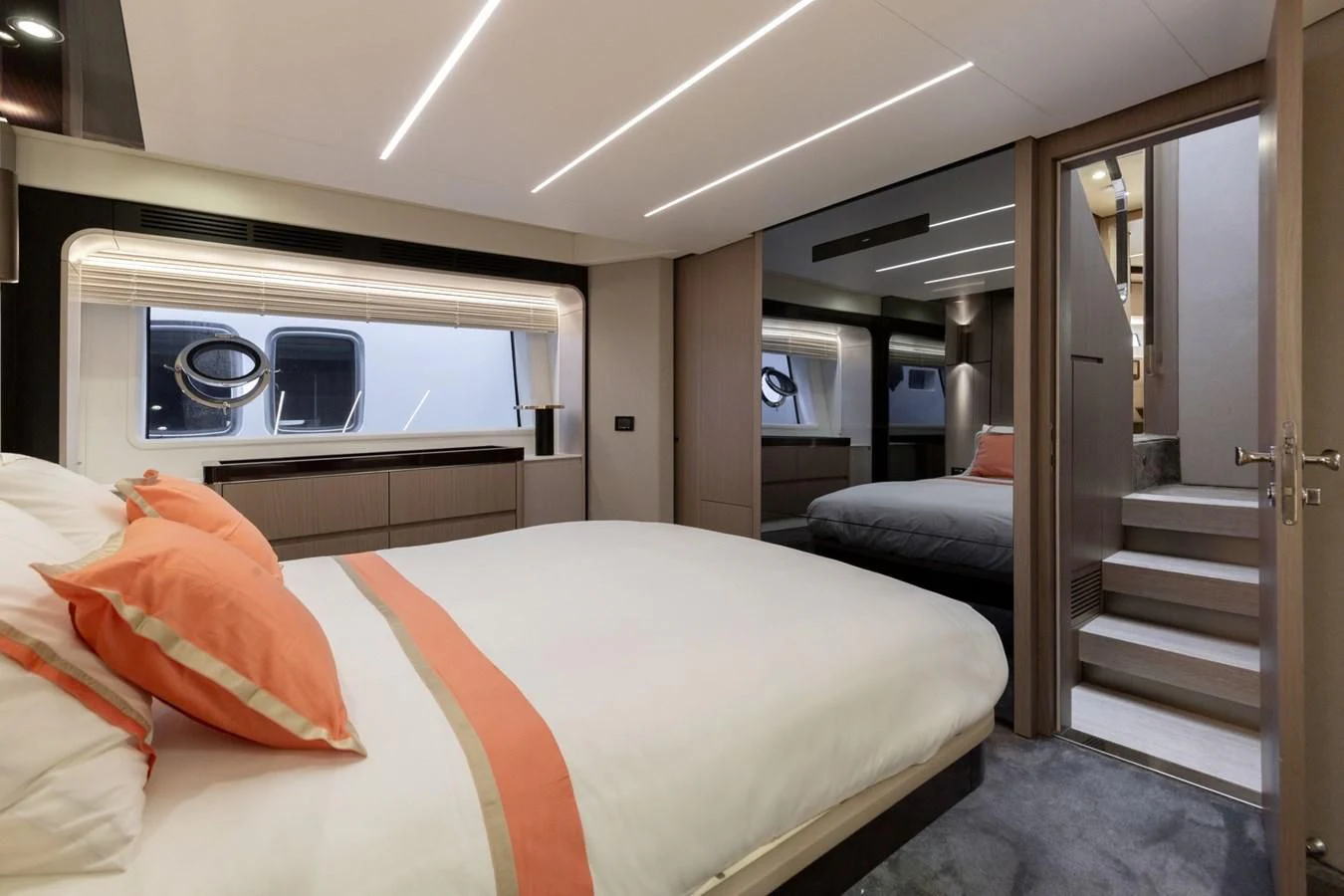 a room with a bed and a tv aboard SOLSTICE Yacht for Sale