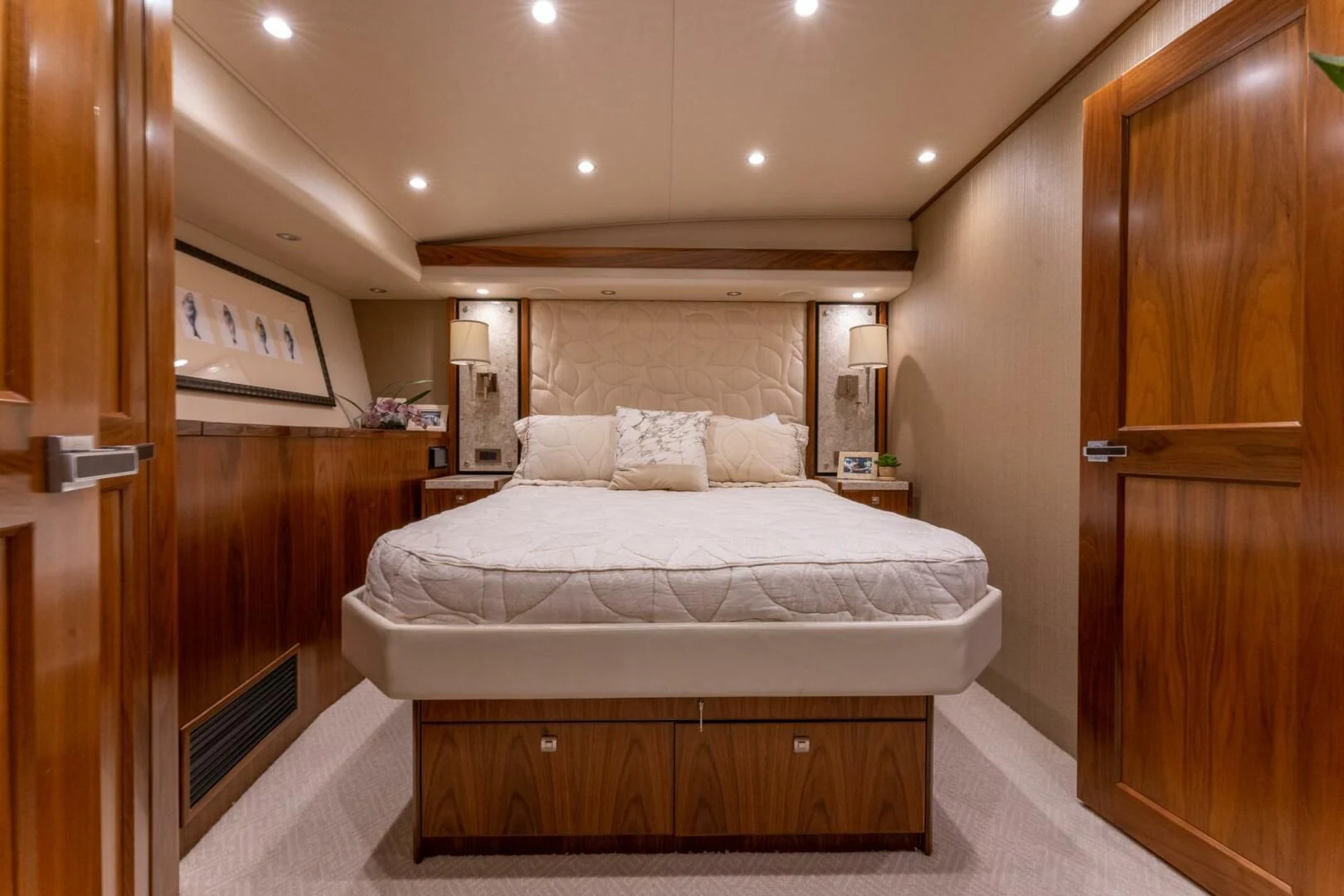 a bed in a hotel room aboard HIGH COTTON Yacht for Sale