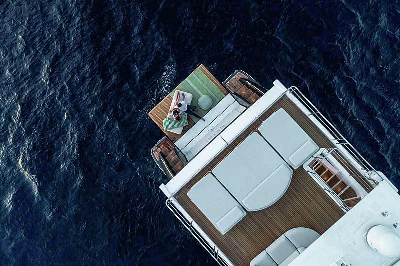 graphical user interface aboard R.DARENBEN Yacht for Sale