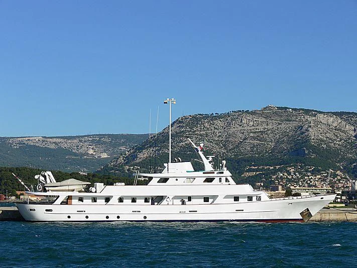 a white yacht in the water aboard TRAFALGAR Yacht for Sale