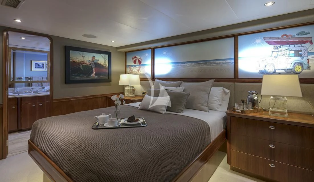 a large bed with a large bed aboard ENDLESS SUMMER Yacht for Sale