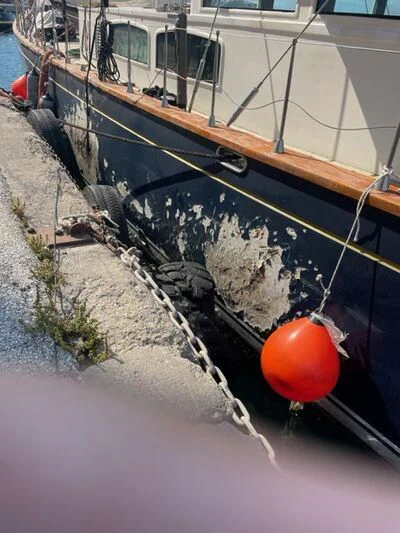 a red ball on a boat aboard PHELAN GOOD Yacht for Sale