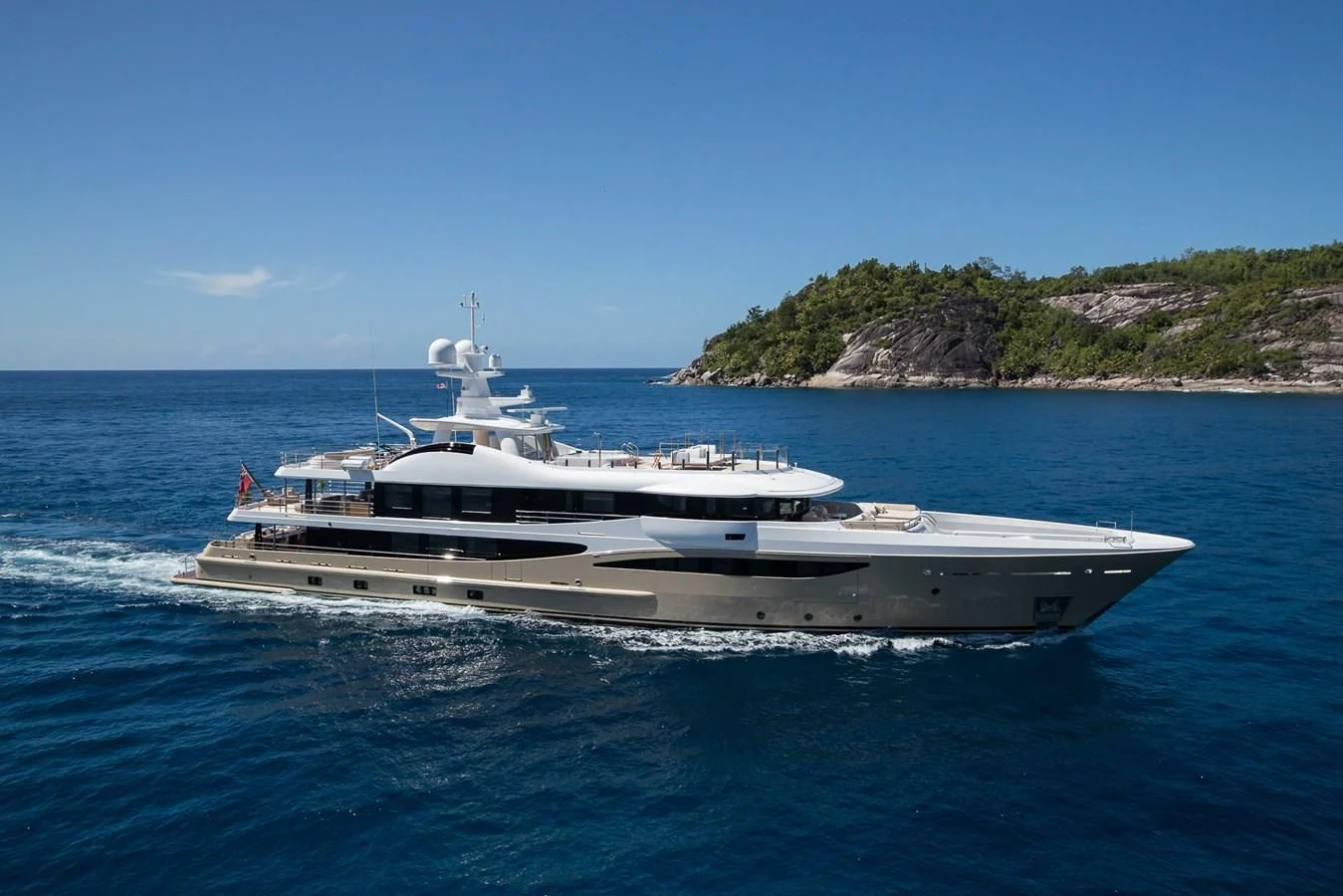 Watch Video for AMIGOS Yacht for Charter