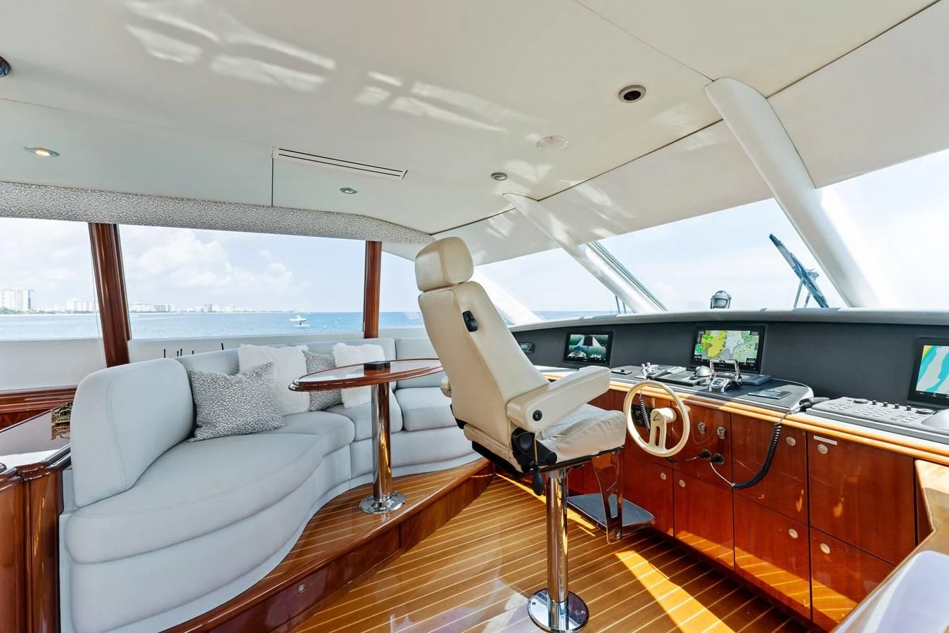 inside of a boat aboard CORAGGIO Yacht for Sale