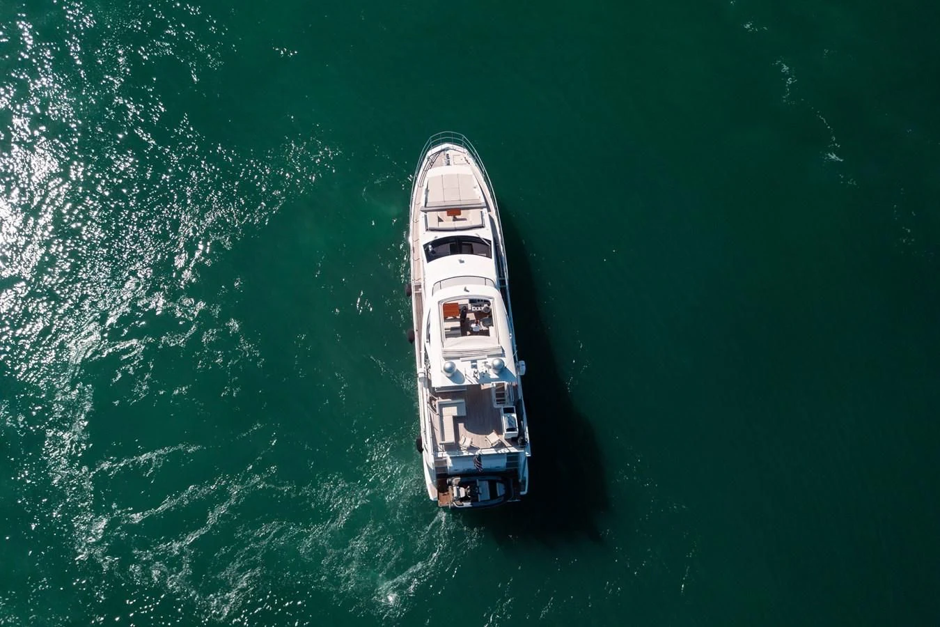 a boat in the water aboard BAR BAT VIA Yacht for Sale