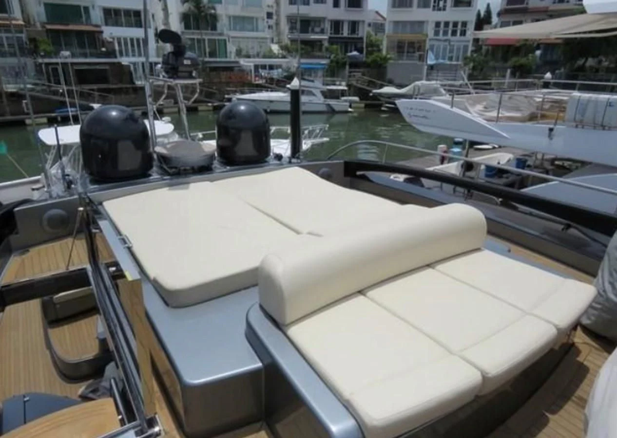 a boat on the water aboard RIVA 86 DOMINO Yacht for Sale