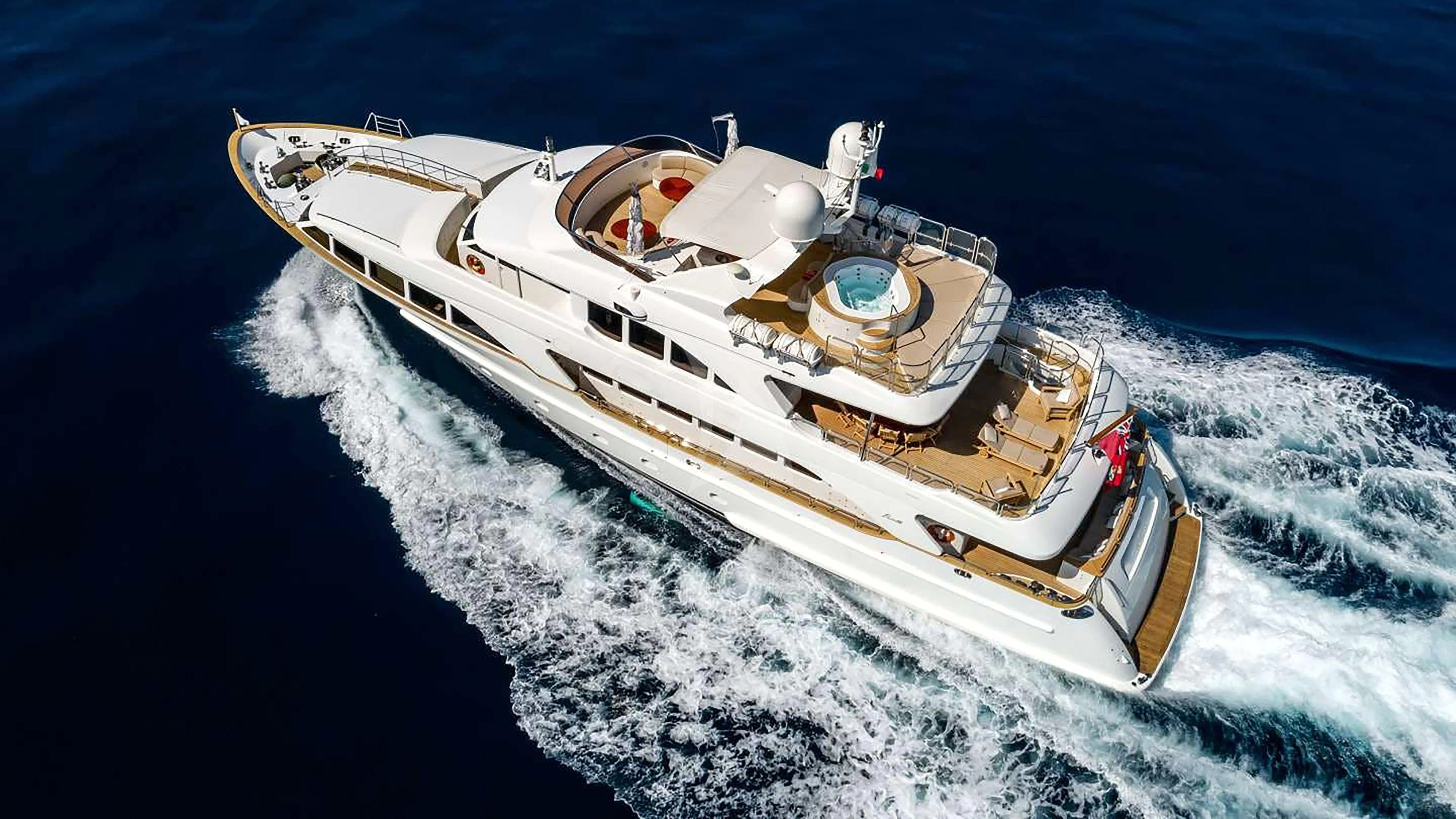 a boat on the water aboard MI AMORE JULIA Yacht for Sale