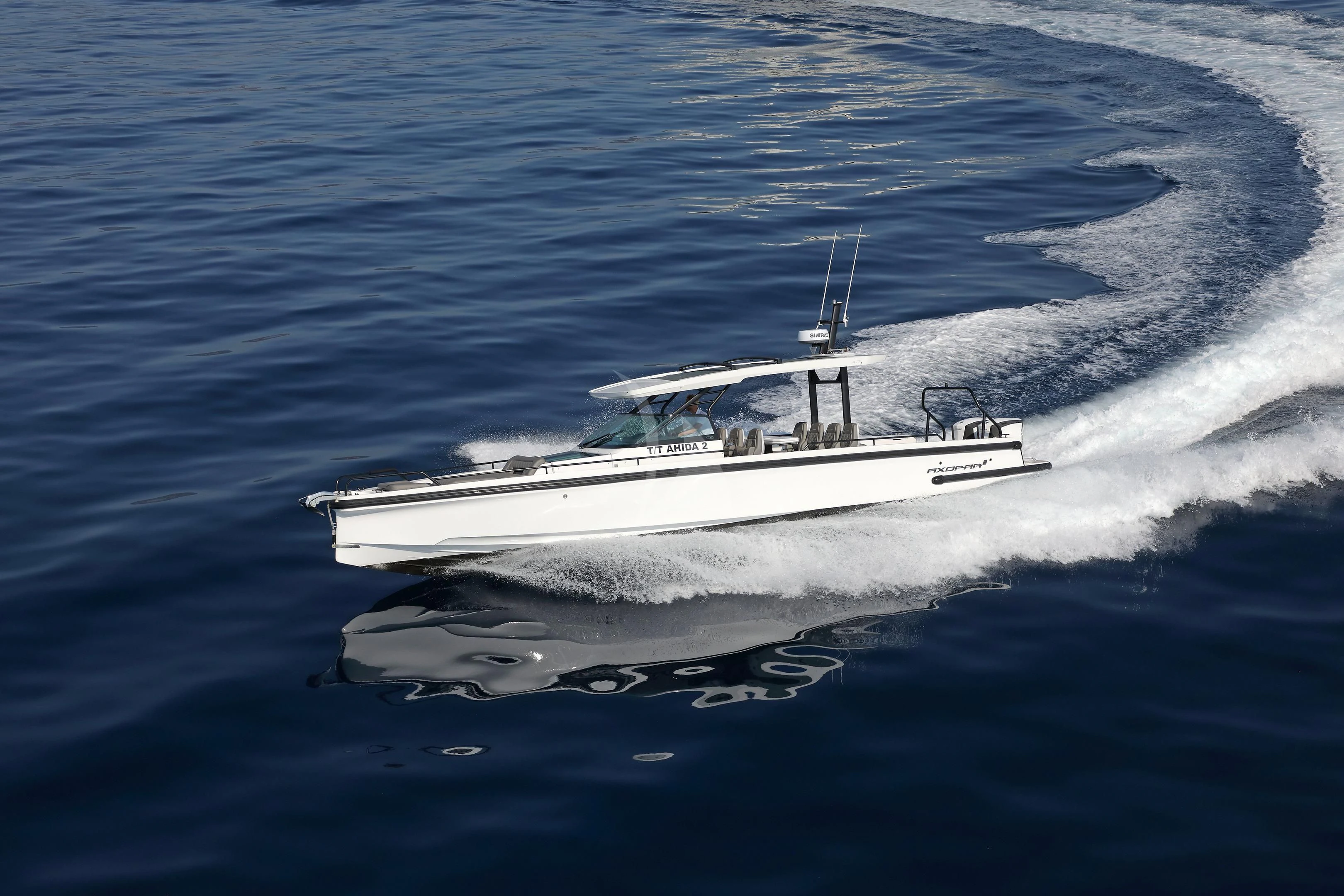 a boat on the water aboard MI AMORE JULIA Yacht for Sale