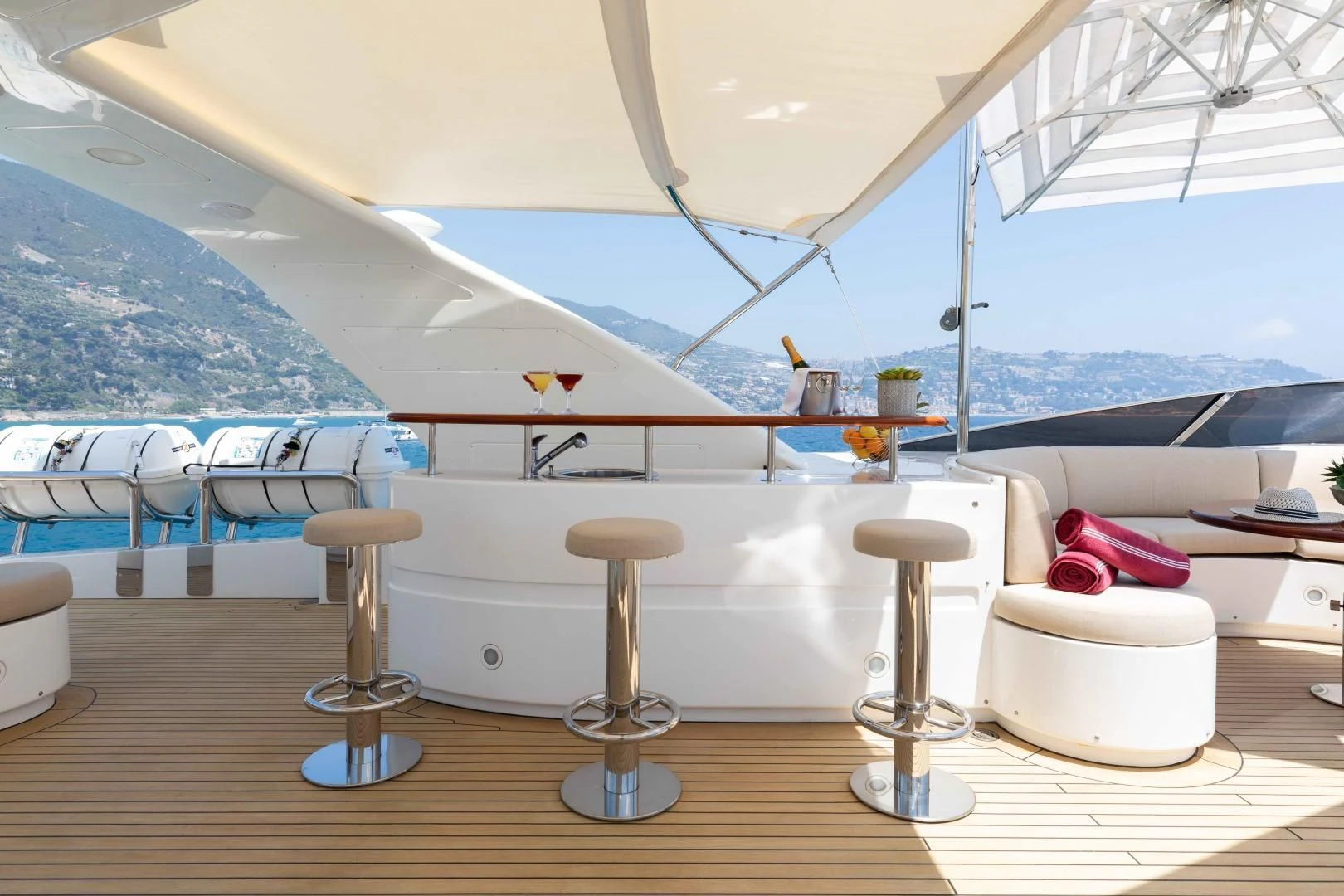 a boat on the water aboard MI AMORE JULIA Yacht for Sale