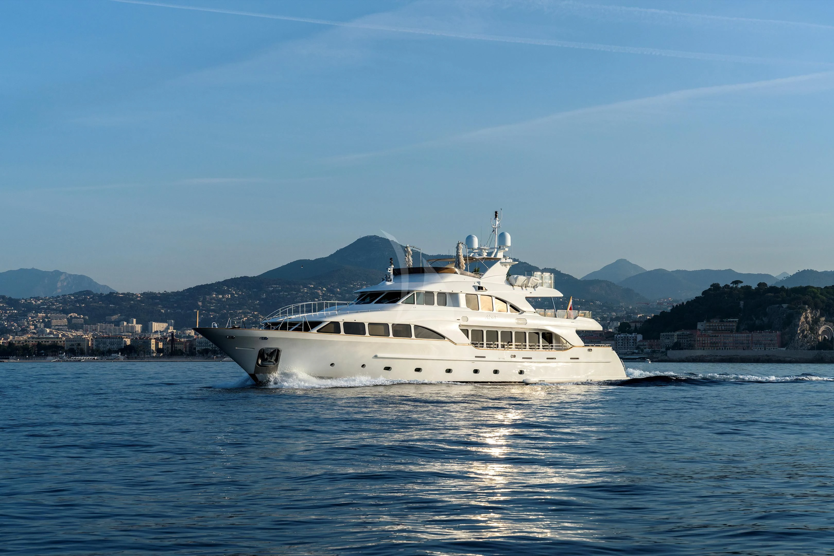 a boat on the water aboard MI AMORE JULIA Yacht for Sale