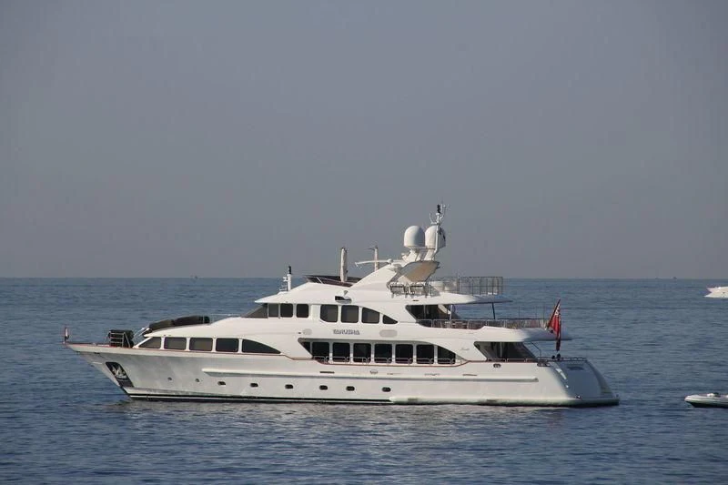 a white yacht in the water aboard MI AMORE JULIA Yacht for Sale