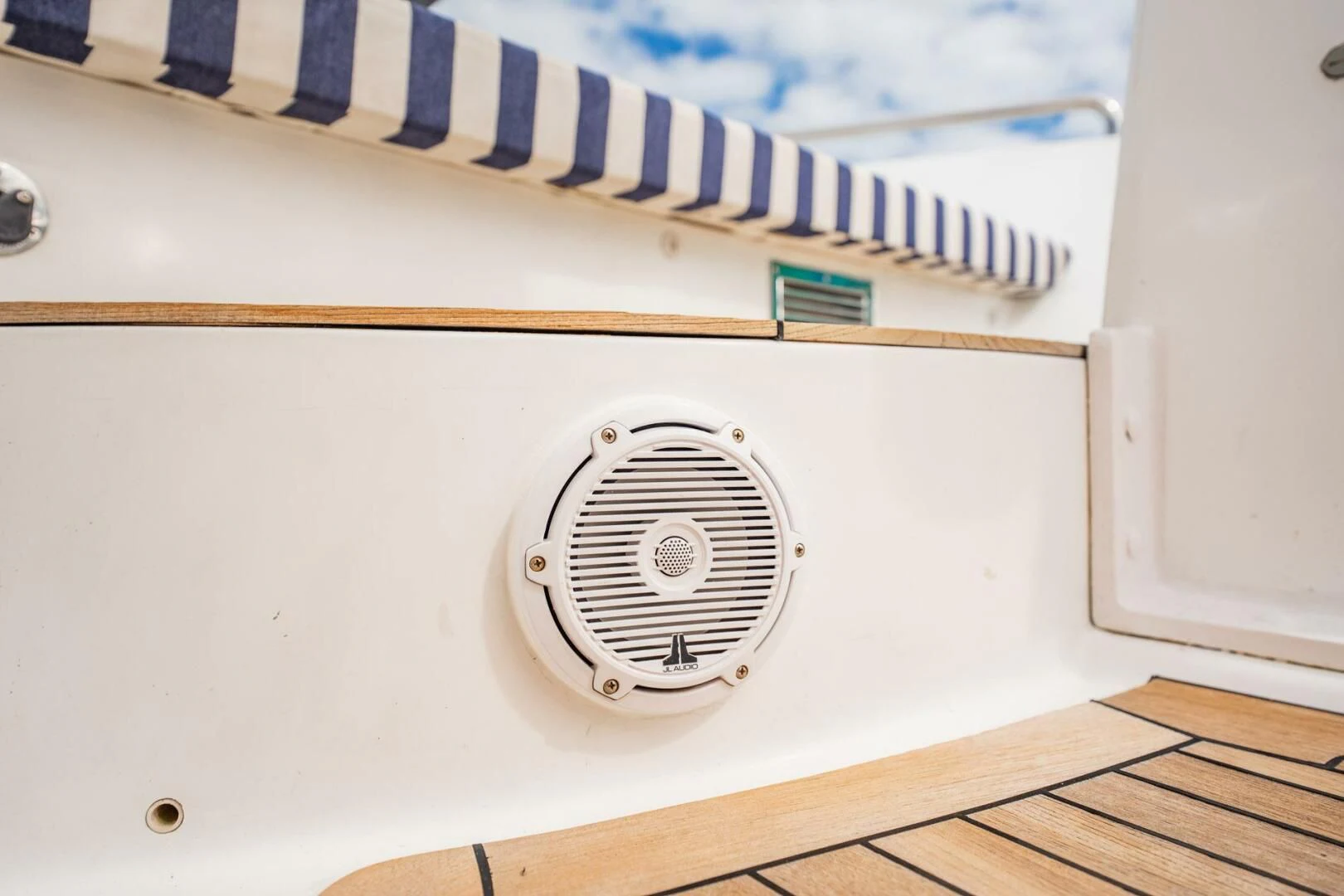 a white washing machine aboard ISLAND HEIRESS Yacht for Charter