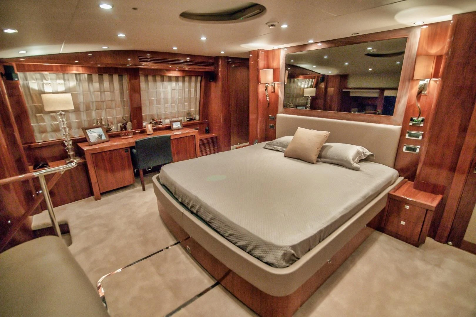 a hotel room with a bed aboard VIVA LA VIDA Yacht for Sale