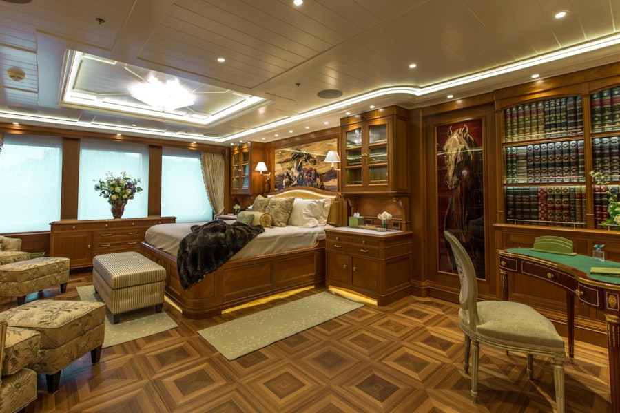 Features for SEA OWL Private Luxury Yacht For sale