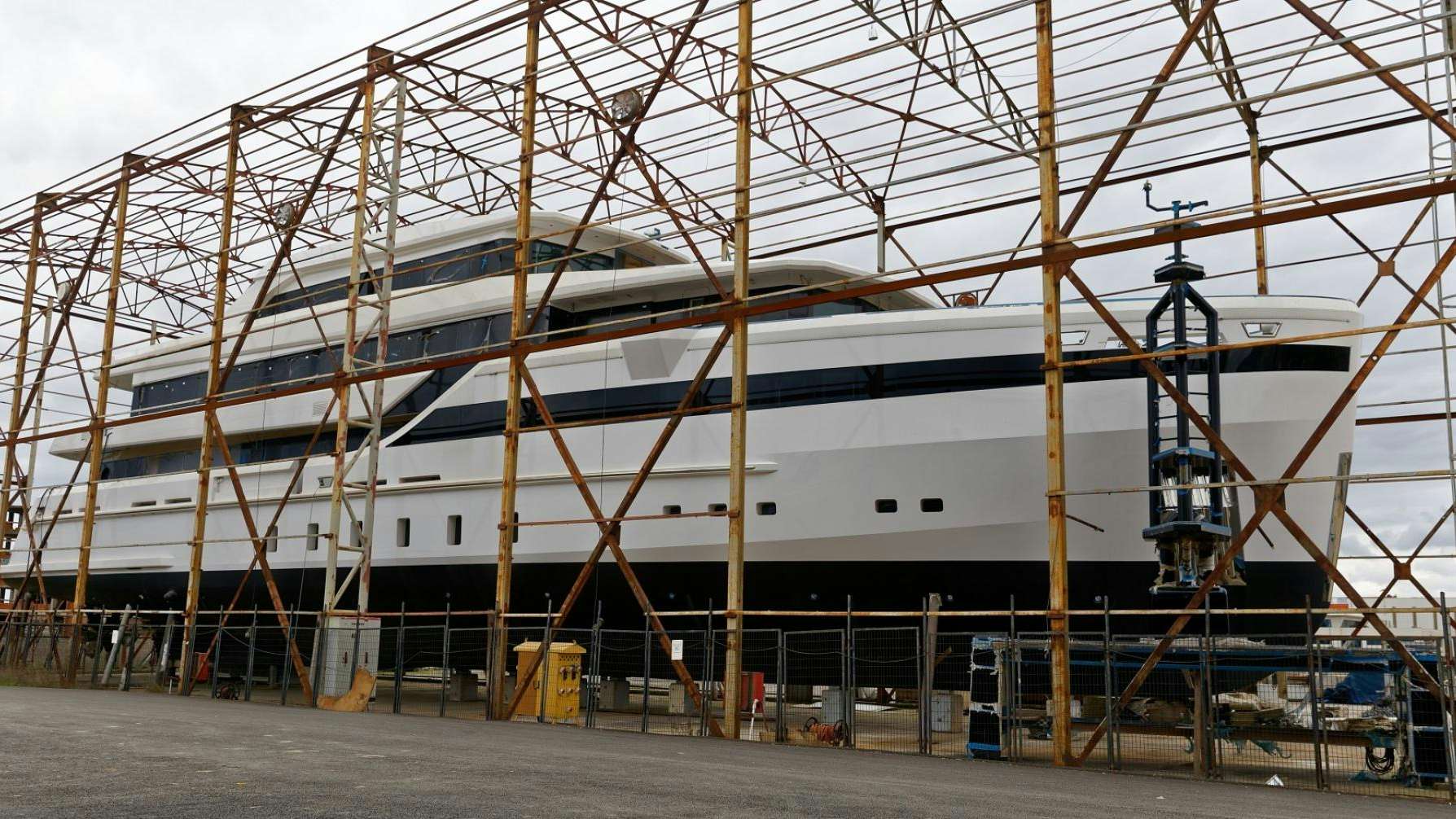 a large white building aboard No Name Yacht for Sale