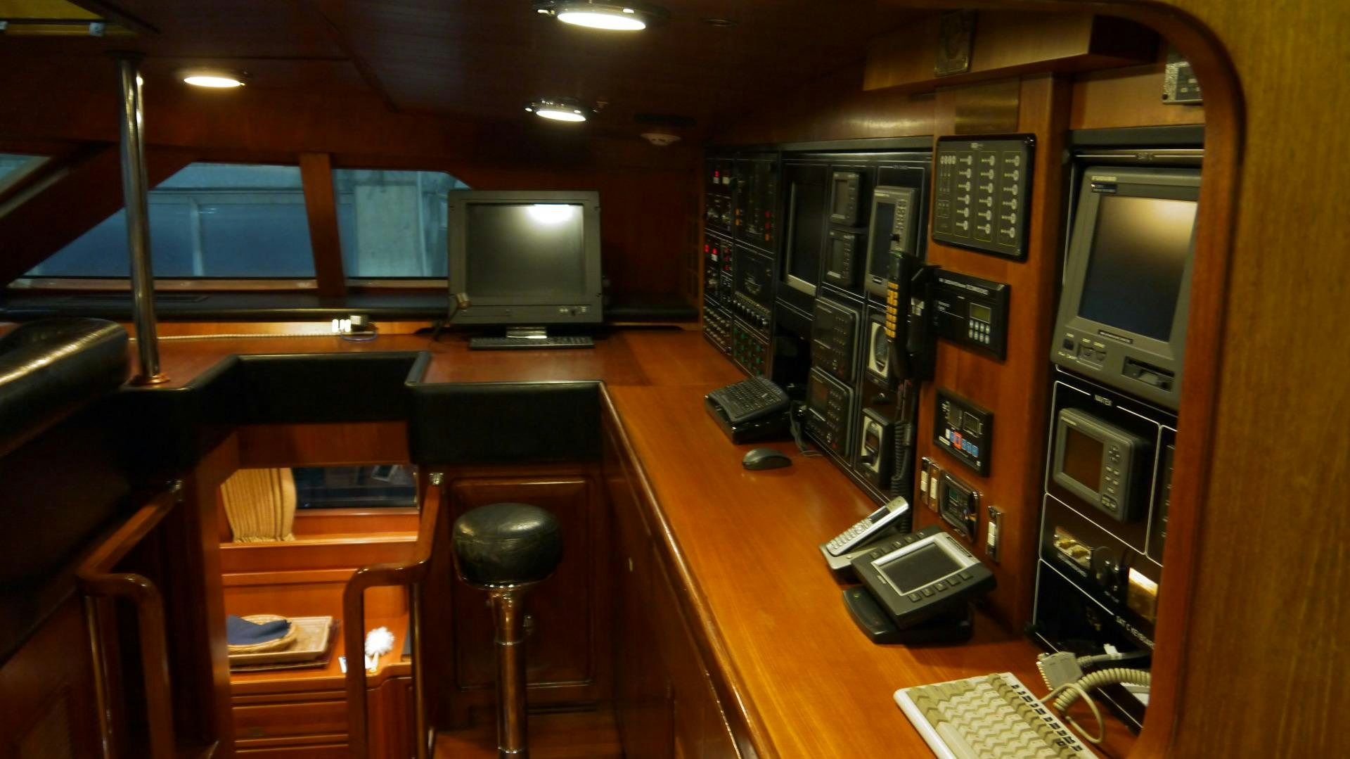 a room with a desk and computer aboard ANDROMEDA LA DEA Yacht for Sale