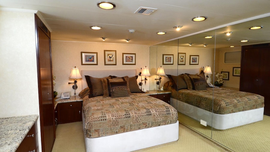 GOLDEN COMPASS Yacht GOLDEN COMPASS Yacht