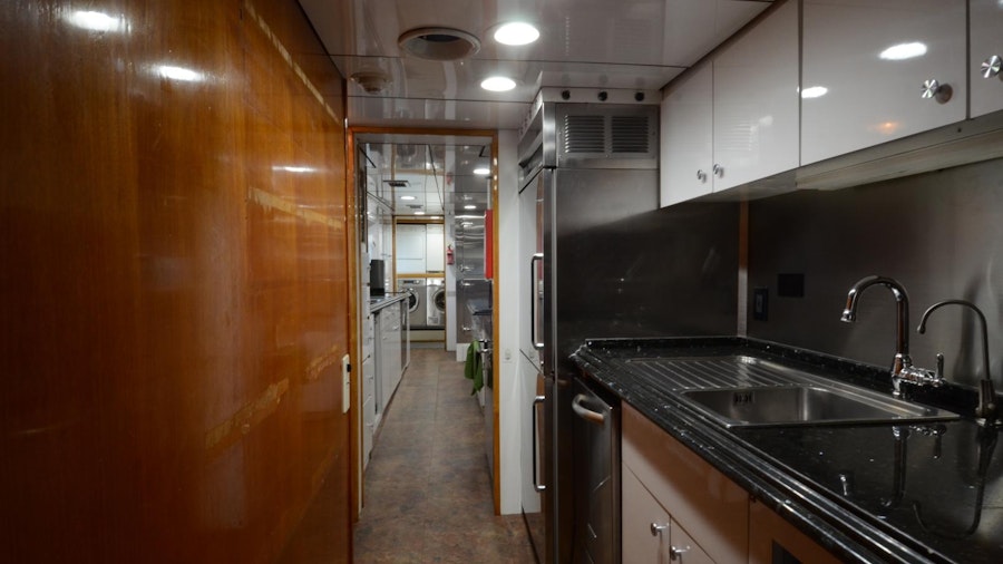 GOLDEN COMPASS Yacht GOLDEN COMPASS Yacht