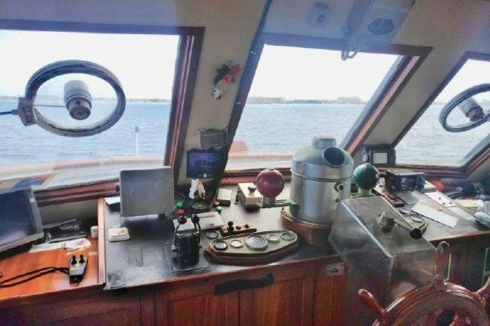 a room with a large window and a large telescope aboard STAR ALLIANCE Yacht for Sale