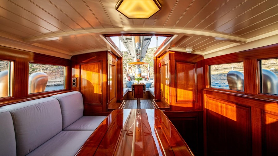 RAINBOW Yacht RAINBOW Yacht