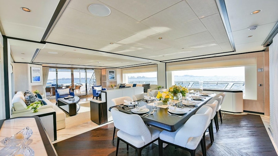 MAJESTY 120 Yacht MAJESTY 120 Yacht