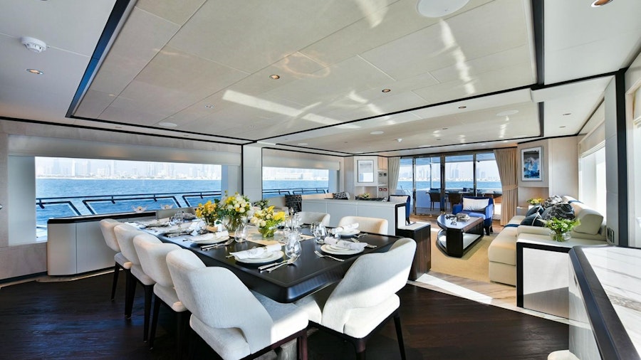 MAJESTY 120 Yacht MAJESTY 120 Yacht