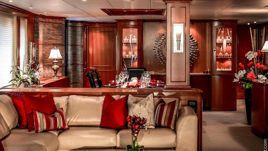 MURPHY'S LAW Yacht MURPHY'S LAW Yacht